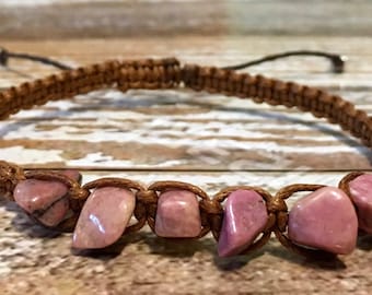 Rhodonietarmband / Raw Crystal Healing-sieraden / Hartchakra Edelsteenarmband voor liefde, mededogen en emotionele genezing