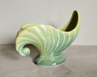 Vintage Ombre Green Beauceware Flower Pot // 1950s Quebec Pottery // Canadian Art Pottery