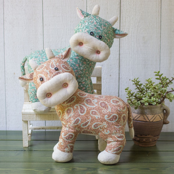 Tilting Head Calf - PDF Sewing Pattern & Tutorial | Stuffed  animals | Fabric toys | Softies | DIY Projects | Cow pattern | Ox Pattern