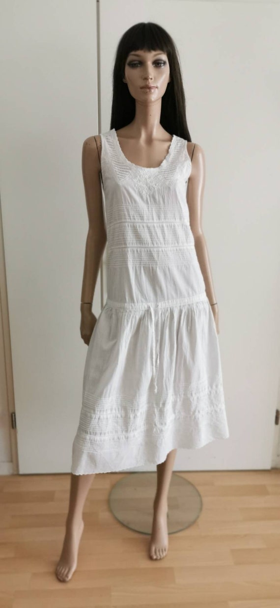 Rene DERHY S-size embroidered white vintage dress
