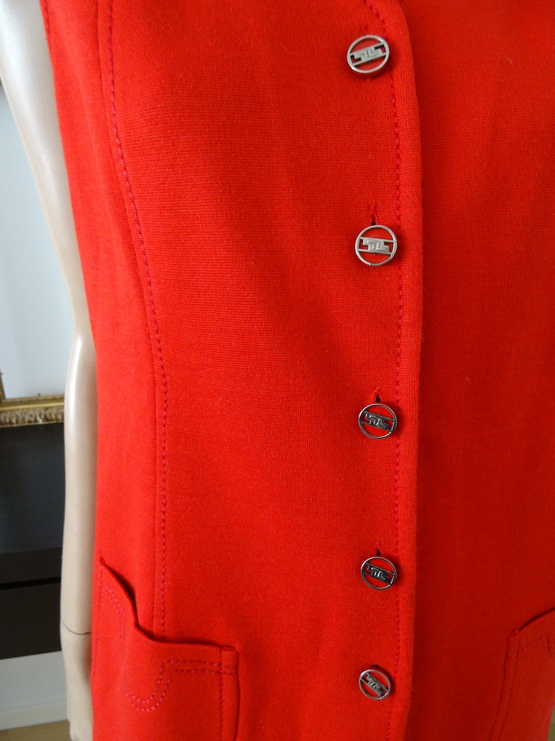 US 8 uk 12 Vintage red sleeveless vest size 40