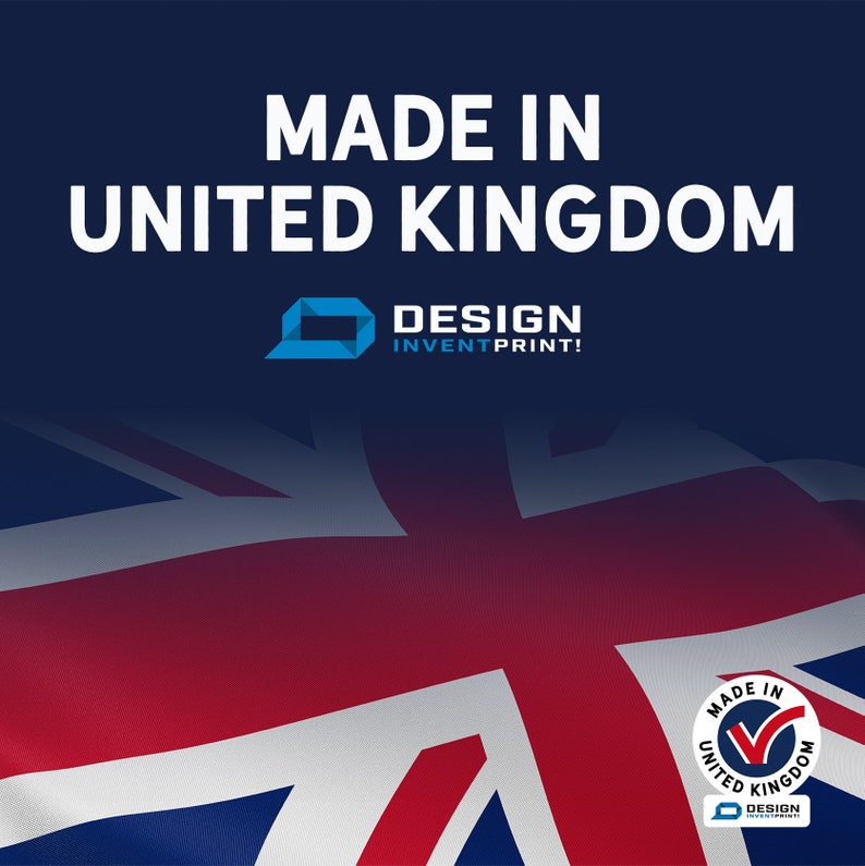 Puede incluir: Una bandera brit&aacute;nica Union Jack con el texto "MADE IN UNITED KINGDOM" y un logotipo que dice "DESIGN INVENTPRINT!" en texto blanco sobre fondo azul.