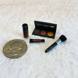 1:6 Scale Deep Skintone Face Makeup Miniature Set For Barbie