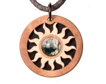 Moss Agate Wooden jewelry. With selectable lenght of the necklace. Handmade in Germany. No lasered jewelry!