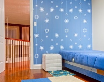 Hanging Stars Wallpaper Stencil: Reusable DIY Home Decor