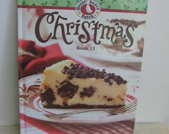 Gooseberry Patch Christmas Book 11, Holiday Recipes Crafts How To Projects Hardback 2009, NotOnlyButtons