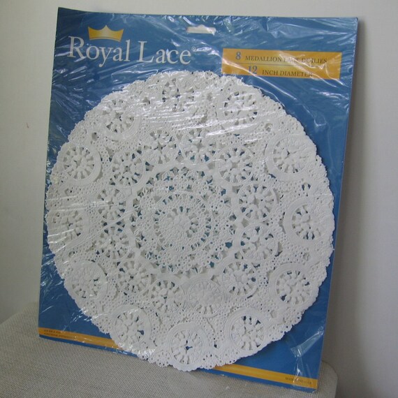 Grey Color Assorted Paper Doilies for Wedding Decoration/ Pack 