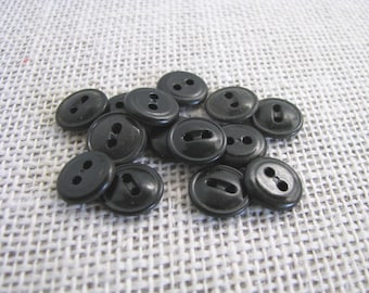 14 botones de plástico negros de 1/2 pulgada con 2 agujeros, tamaño pequeño para ropa de muñecas infantiles, diseño retro vintage, NotOnlyButtons
