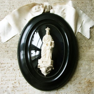 Large Ex Voto French Reliquary Holy Mary with Child Jesus Virgin Mary Antique Image Oval Black Frame Curved Glass