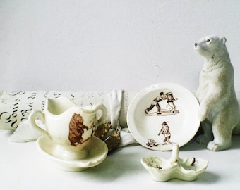 アンティークの切り絵紙人形、フランス伝統衣装、アルザス地方