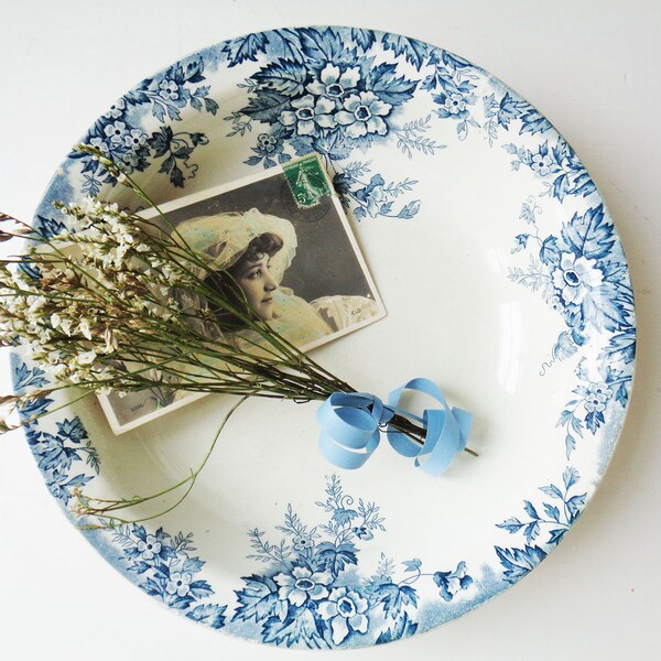 French Bazaar Bowl in Ice Blue