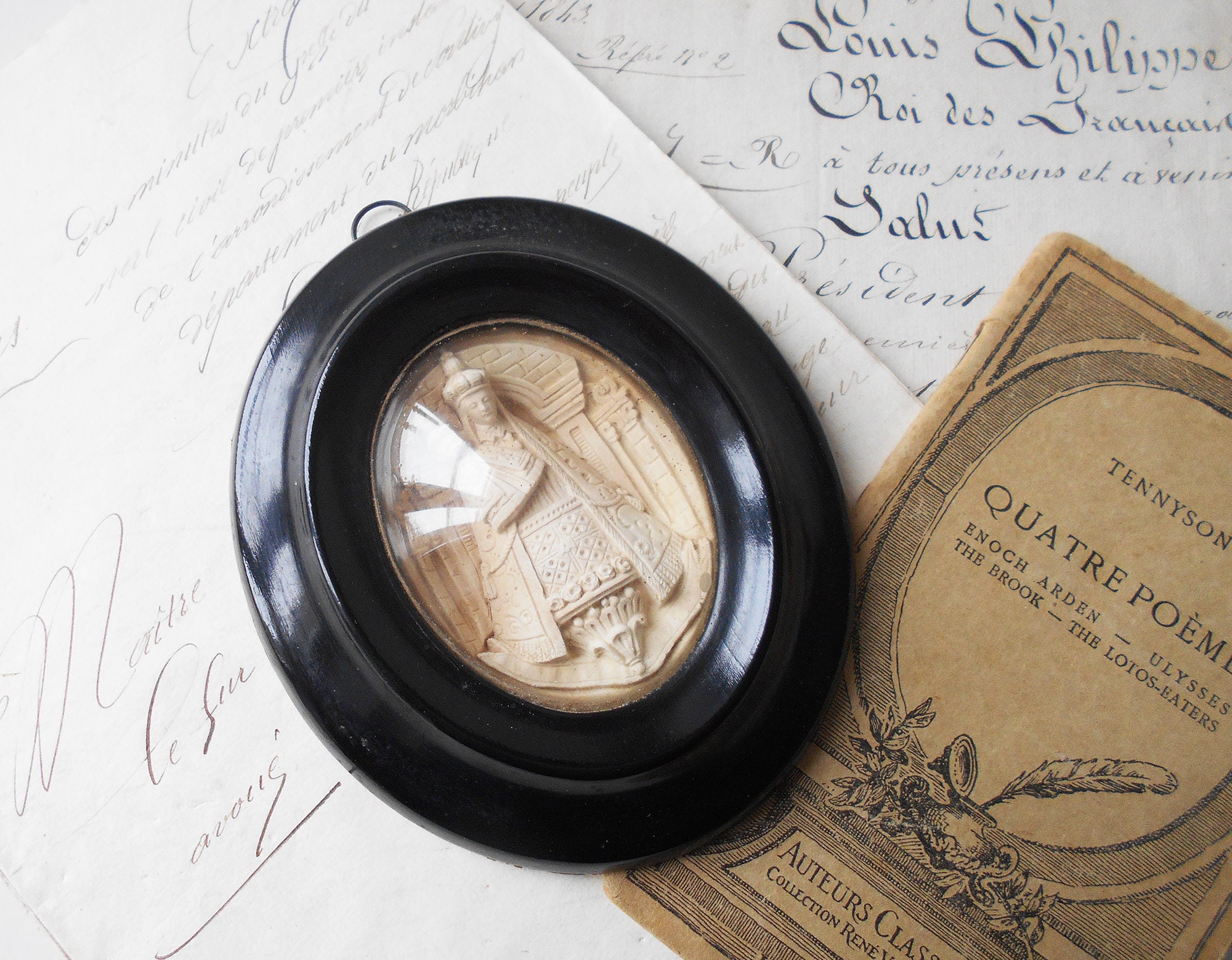 Ex Voto Français Reliquaire Sainte Marie avec L'enfant Enfant Jésus Vierge Image Antique Ovale Noir