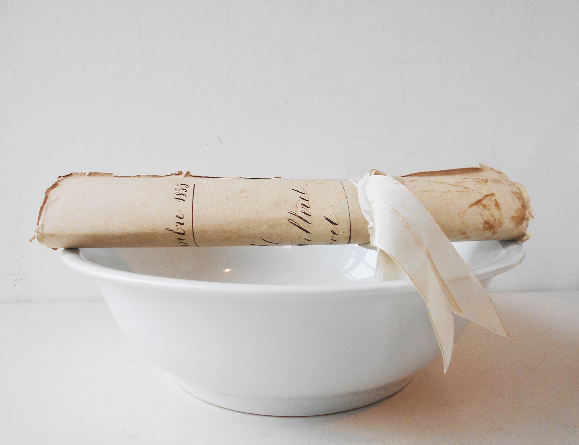 Grand Français Saladier Blanc Ironstone Round Farmhouse Serving Bowl Estampillé Limoges