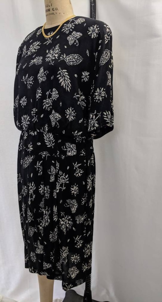 Vintage slouchy midi printed day dress medium - image 1