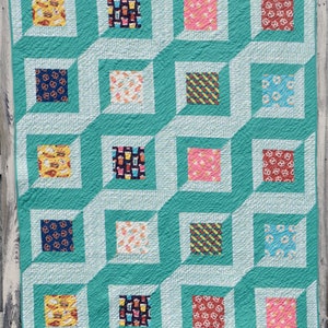 Twirled Squares Quilt Pattern image 1