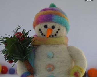 Felted snowman, needle felting, Christmas decoration, handmade, sheep wool