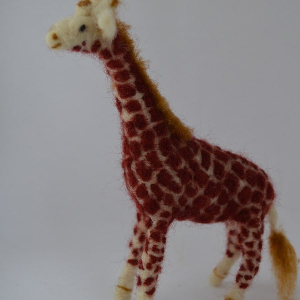 Needle felted giraffe, Felt giraffe, needle felting, needlefelt, handmade, sheep wool, felted sculpture