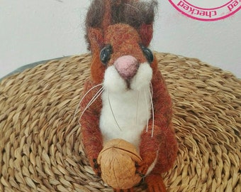 Needlefelt squirrel , felted squirrel, squirrel, needlefelt, needle felting, handmade, felted sculpture squirrel