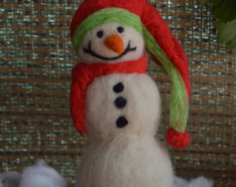 Needle Felted snowman, needlefelt, Christmas decoration, handmade, felted sculpture, sheep wool