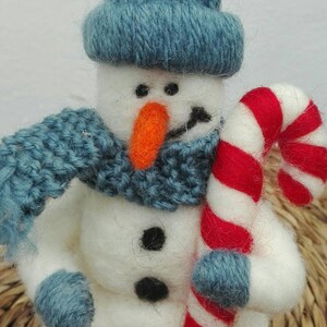 Felted snowman, needle felting, Christmas decoration, handmade, sheep wool