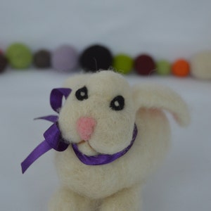 Needlefelt bunny, Easter Bunny needle felting, felted rabbit, handmade, sheep wool, felted sculpture