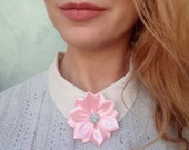 Pink Modern Flower Neck Brooch