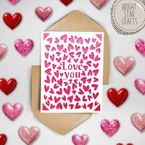 Ik hou van je SVG-hartkaart. Digitaal bestand compatibel met cricut- en silhouette-snijmachines