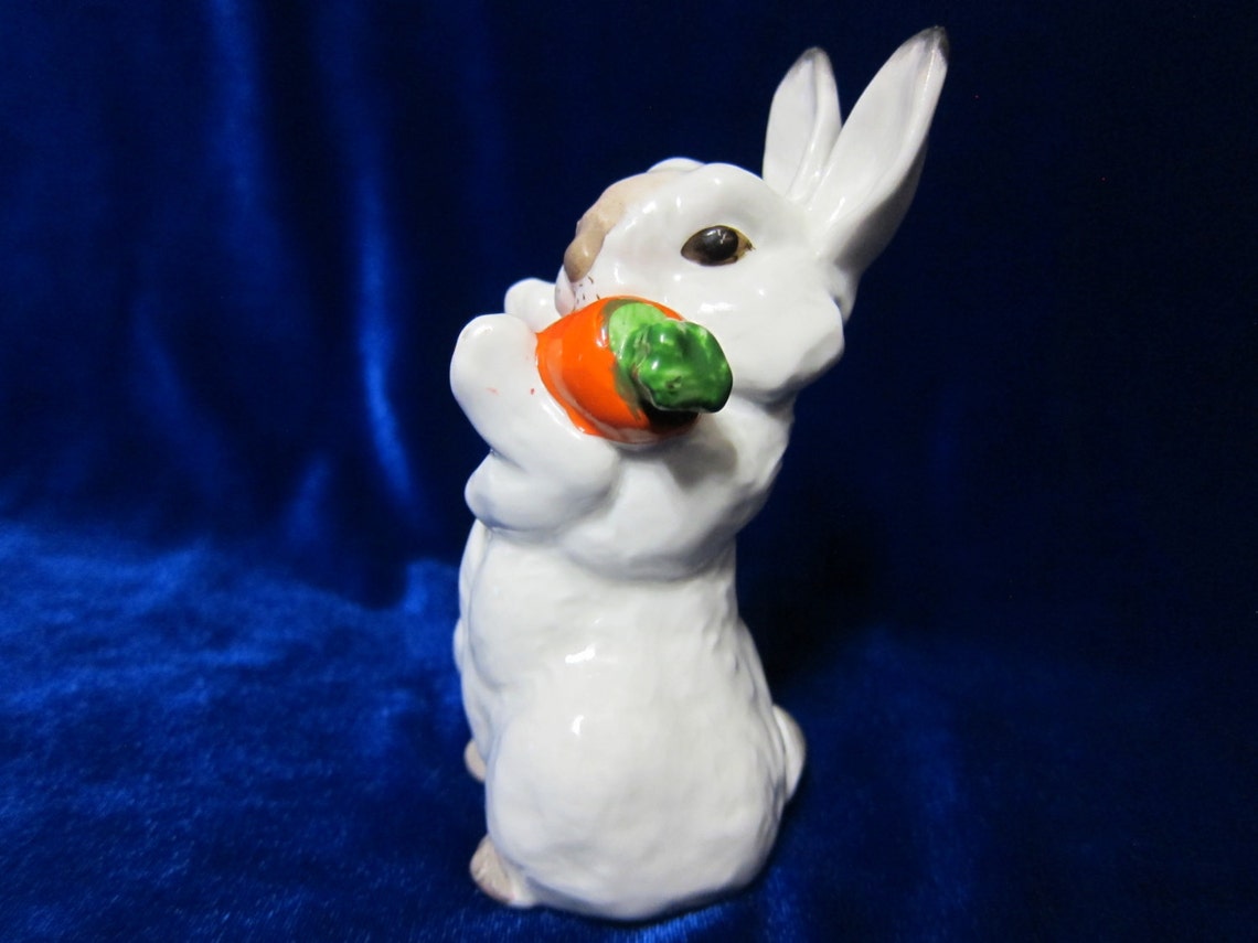 VINTAGE Porcelain Figurine Soviet ussr rabbit with carrot Etsy