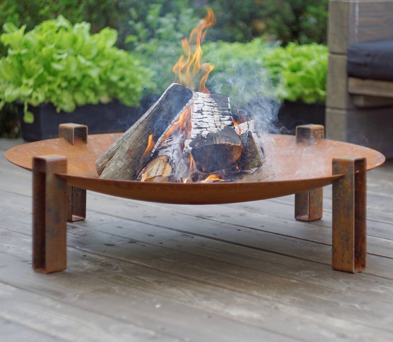 Maar Fire Pit image 1