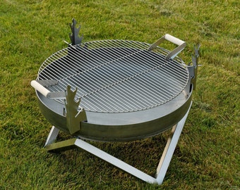 Steel Fire Pit YANARTAS with a Stainless Steel Grill BBQ