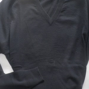 Classic navy V neck mens sweater, year round wardrobe staple, wool/ acrylic, washable, free shipping, ribbed cuff, Tom Sayers label B39 image 3