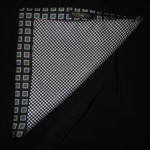Fazzoletto da taschino reversibile in seta, circa 25 cm quadrati, utilizzabile in 4 modi, confezionato come regalo, fantastico regalo per occasioni speciali.