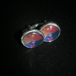 Mountain Path cufflinks, Gold or silver plated, matching tie clip available, presentation box, gift wrapped, free shipping Ref