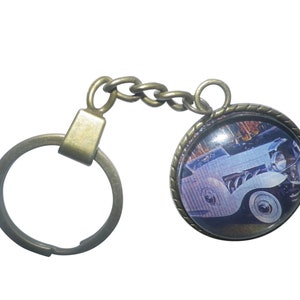 1937 Duesenberg Cabriolet Schlüsselanhänger, 30mm Durchmesser, , Vintage Bronze, Plexiglaskuppel, kostenloser Versand, Präsentationsbox, Geschenk verpackt