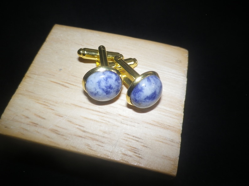 .5 lovely elegant special occasion gift. Amethyst pure gemstone cufflinks beautiful blue grey combination gold plated shank 12mm