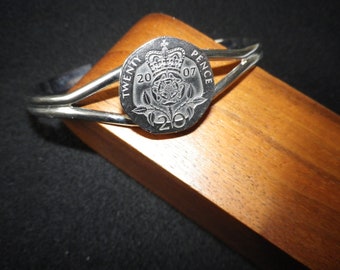 20th Anniversary/Birthday bracelet..silver UK 20 pence piece, choice of 30 dates, gift wrapped, free shipping, beautiful special present,
