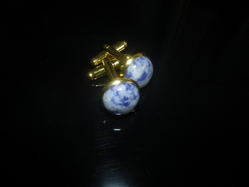 .5 lovely elegant special occasion gift. Amethyst pure gemstone cufflinks beautiful blue grey combination gold plated shank 12mm