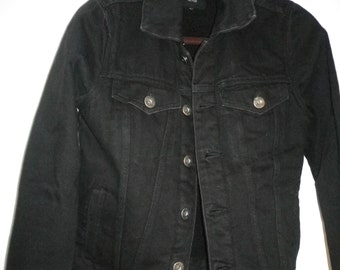 Black denim authentic Western jacket , fully fleeced lined, gender fluid, S/38, metal buttons, two pockets, excellent condition for its age