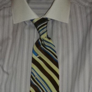 White spread collar lilac stripe  cotton dress shirt, luxury piece, high quality,   handmade in   England UB4 free shipping