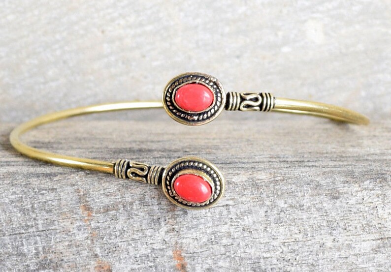 Upper Arm Cuff Stone Armlet Boho Armlet Bohemian Armlet Coral Stone Arm cuff Armlet Tribal Amlet Armcuff Gypsy Armband Armband