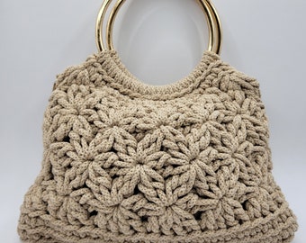 Hand-made designer crochet handbag made in Peru. Beige cotton cord. Peruvian