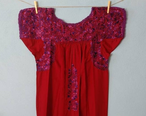 Mexican hand embroidered dress * SAN ANTONINO * burgundy / purple, Size M, pre-breast, holiday dress, beach wedding, bohohemian-chic dress