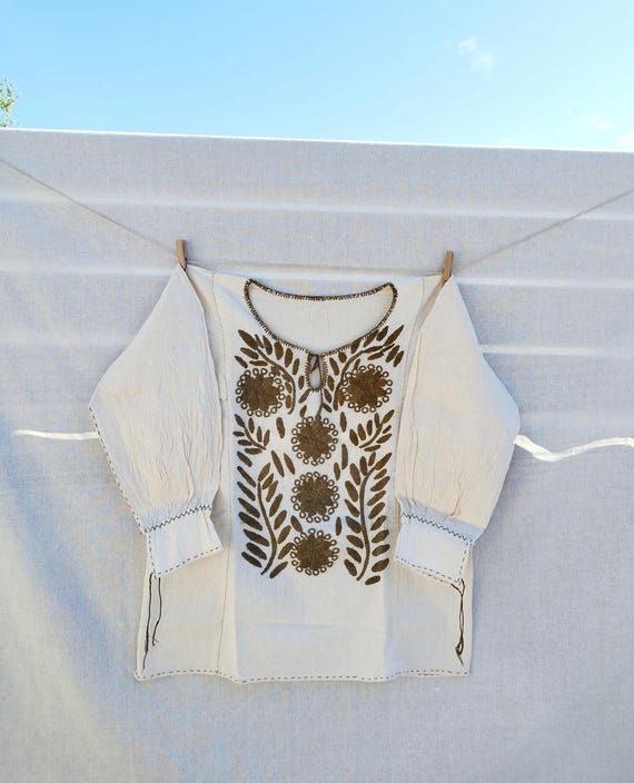 embroidered mexican blouse kaki *ROCOCO* onesize, French sleeve top,bohemian, handmade ethnic clothing, hand embroidered vintage blouse