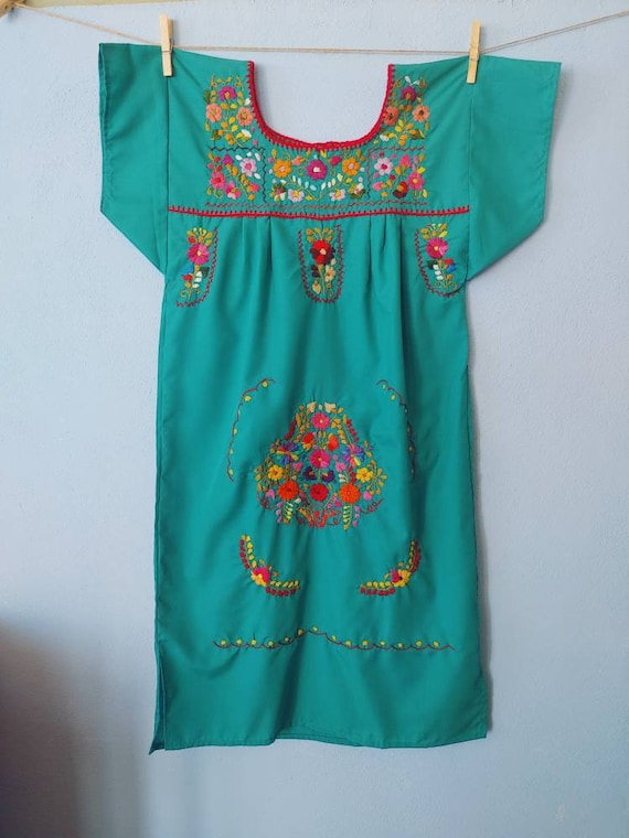 Mexican girl dress * CHILAC * turquise dress size 10 years old, hand embroidered dress, summer girl dress, vintage dress, flower dress