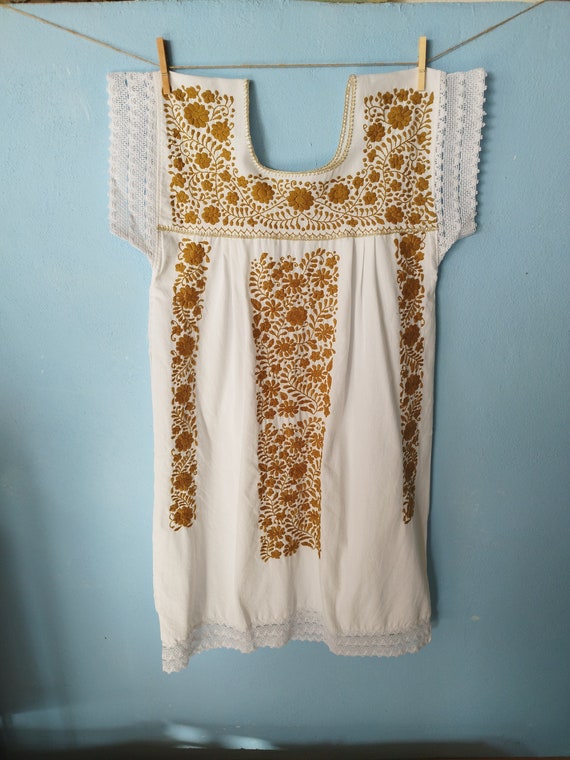 Mexican dress * TEHUACAN * turquoise, one size S-M, monochrome hand embroidery, bohemian-vintage style, rustic cotton, floral beach dress