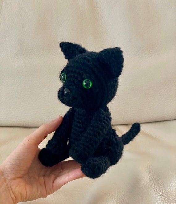 あみぐるみ 黒猫 手編み ハンドメイド ぬいぐるみ 編みぐるみ 黒猫の編みぐるみ編み図 - Etsy 日本