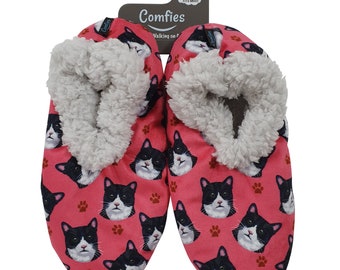 women's slippers with cats on them