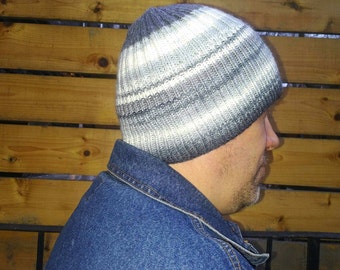 Mens winter hat,Knitted Gray Hat,men beanie hat,gift for him,Men Ski Hat,runner hat,gray mens hat,mens gift hat,gift boyfriend,unisex beanie