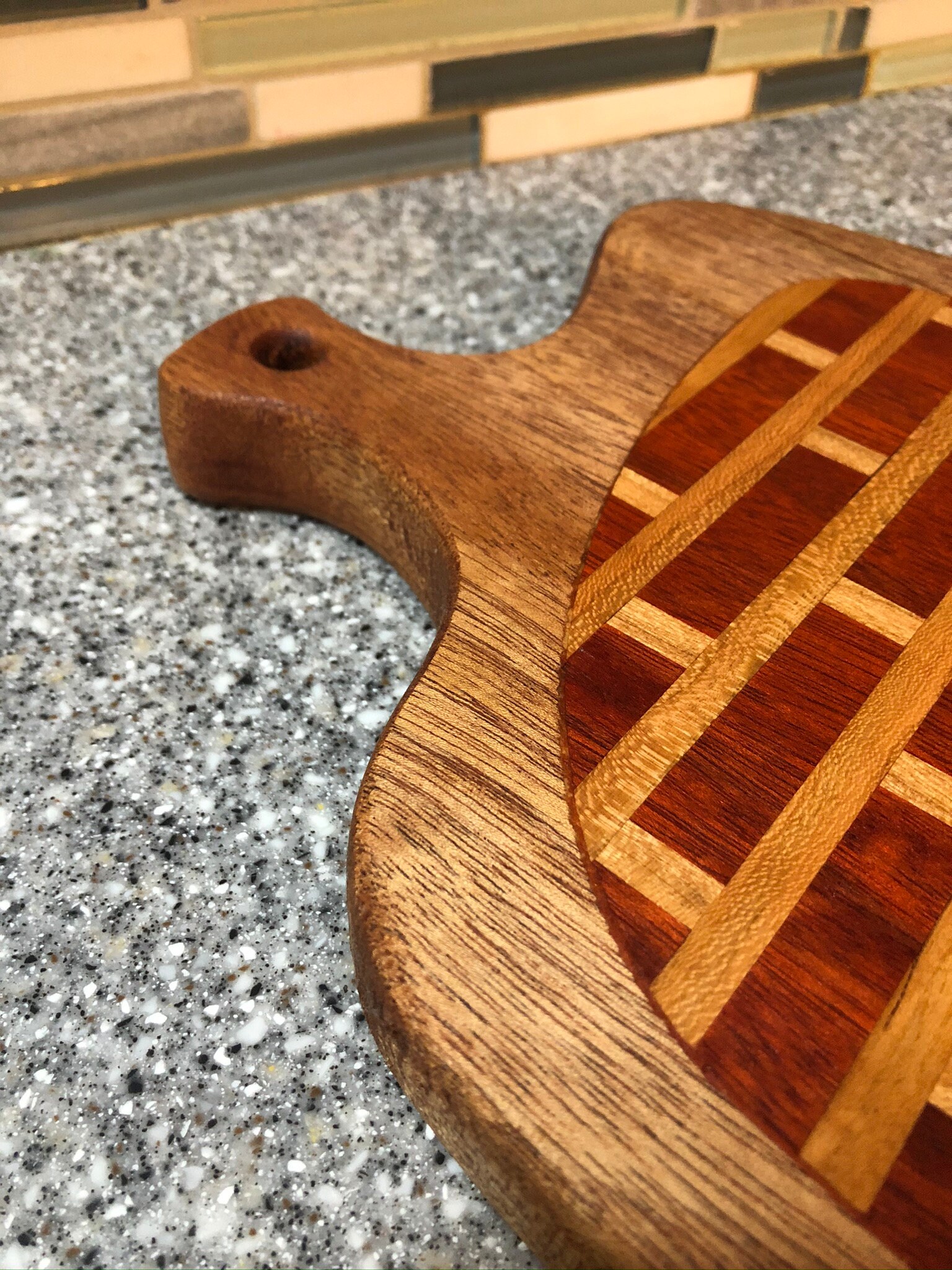 Carveit Funda Magnética De Madera Para IPhone 16e, Grabado Artesanal De Madera Y Carcasa Incrustada Hecha A Mano, Cubierta De TPU A Prueba De Golpes, Compatible Con Cargadores Inalámbricos MagSafe