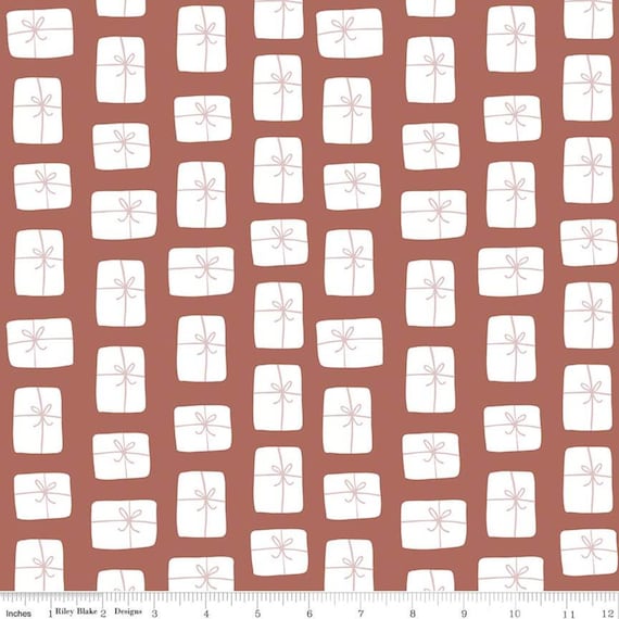 Warm Wishes -1/4 Yard (C10784 Redwood Packages) by Simple Simon and Company